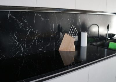 gres porcellanato effetto marmo per cucina